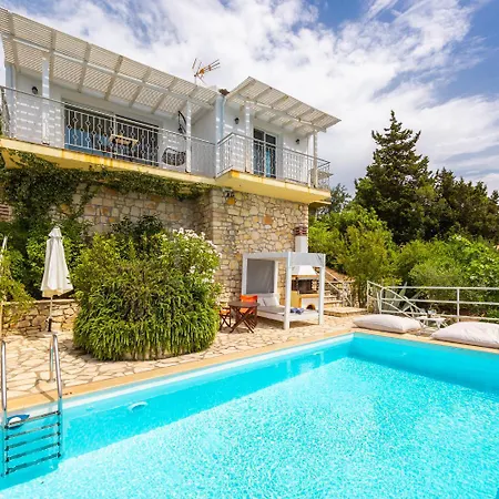 Bougainvillea Villa Vlachopoulatika